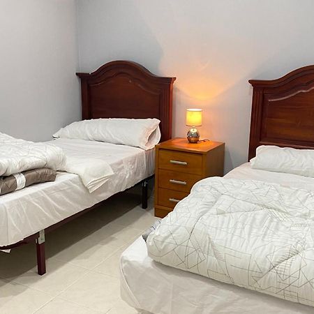 Suite Bahia Σεβίλλη Εξωτερικό φωτογραφία